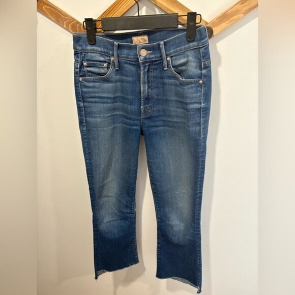 MOTHER - INSIDER CROP STEP FRAY JEANS - Picture 7 of 12